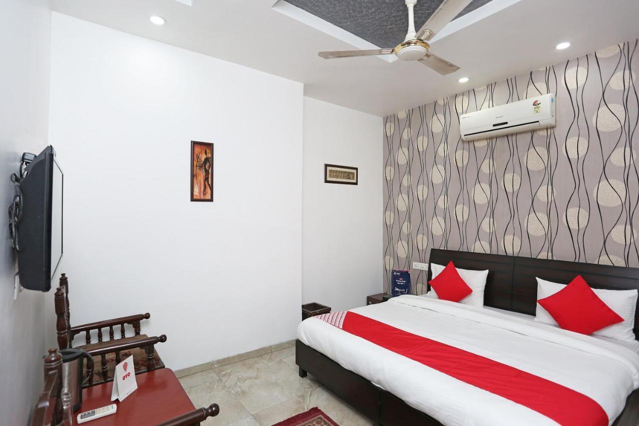 Oyo 7128 Hotel Rama Karnāl Dış mekan fotoğraf