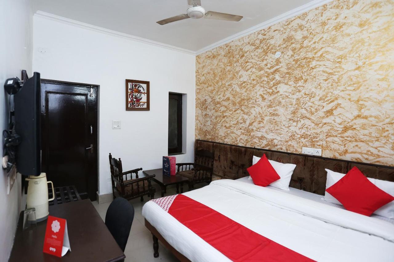 Oyo 7128 Hotel Rama Karnāl Dış mekan fotoğraf