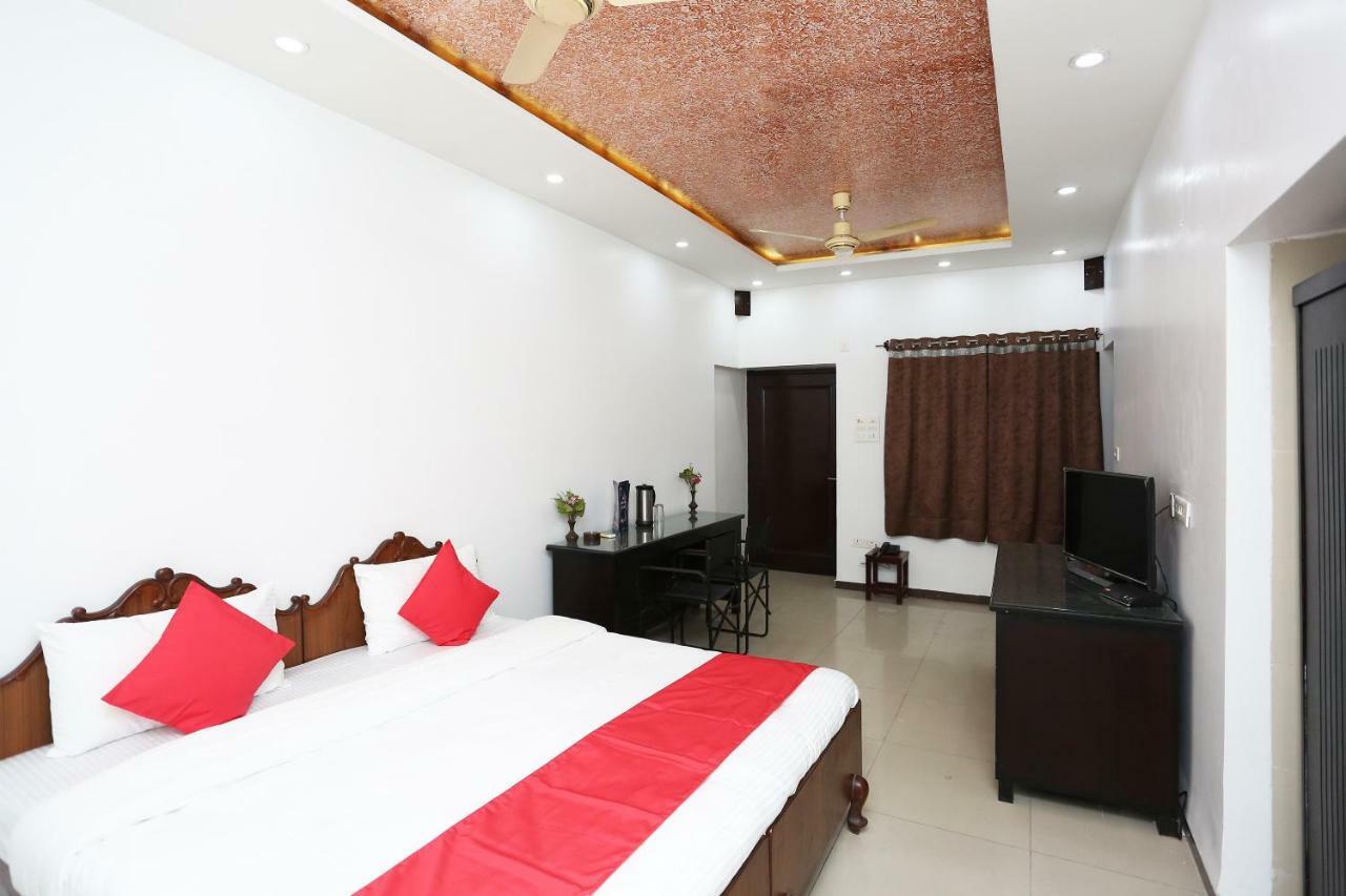 Oyo 7128 Hotel Rama Karnāl Dış mekan fotoğraf